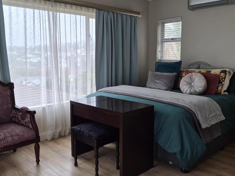 To Let 4 Bedroom Property for Rent in Oude Westhof Western Cape